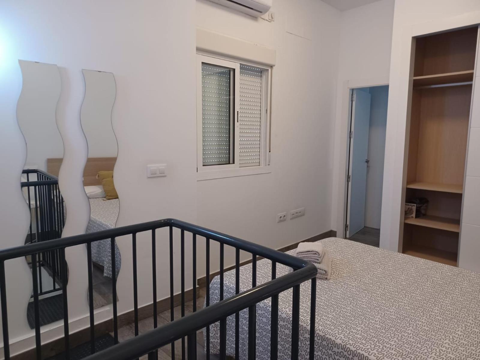 Apartamento En El Casco Antiguo En Plena Alameda إشبيلية المظهر الخارجي الصورة